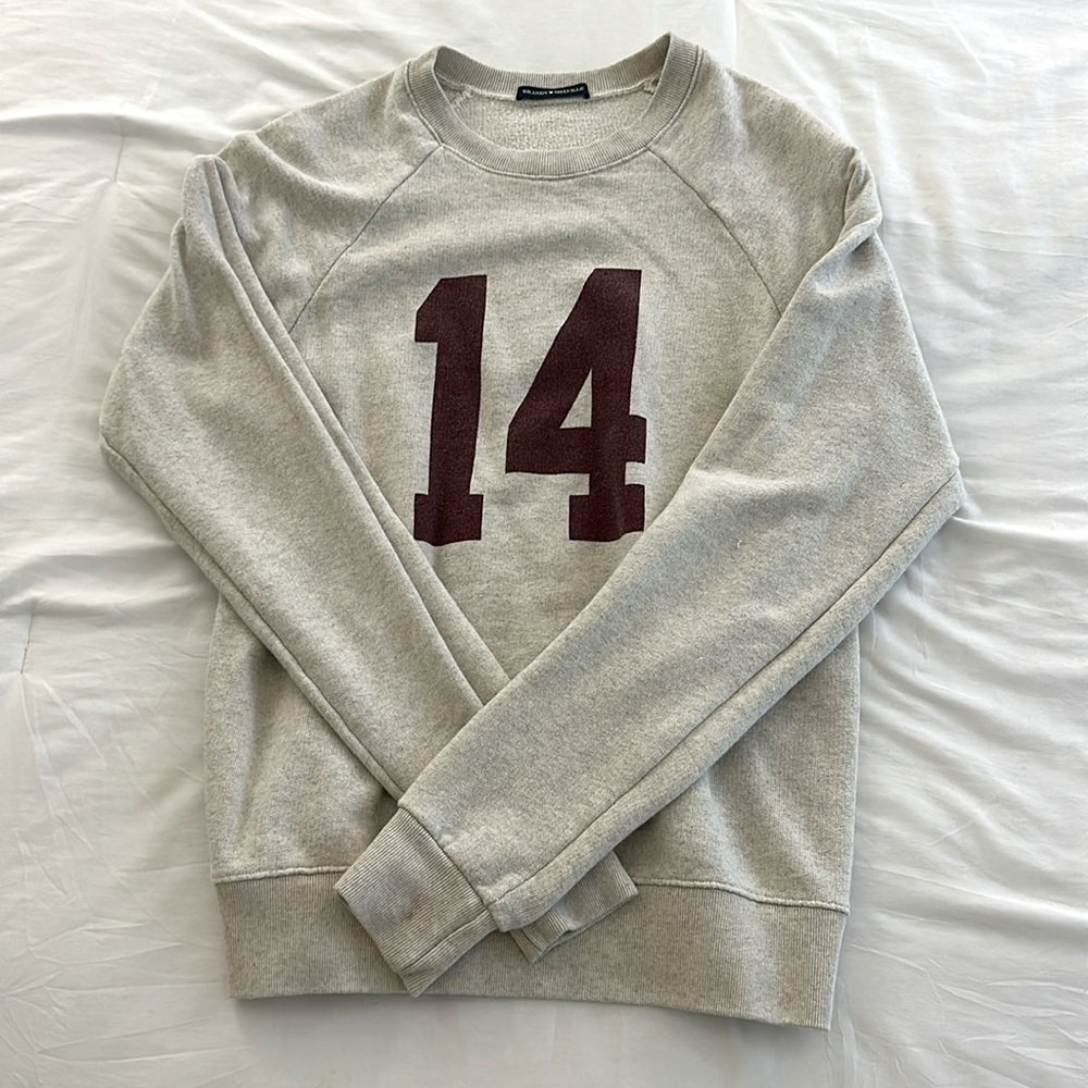 brandy melville 14 crewneck